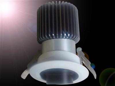 Đèn downlight LED COB điều chỉnh được góc chiếu 15W: TDC1565-09T